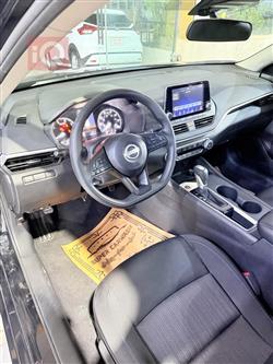 نيسان ألتيما